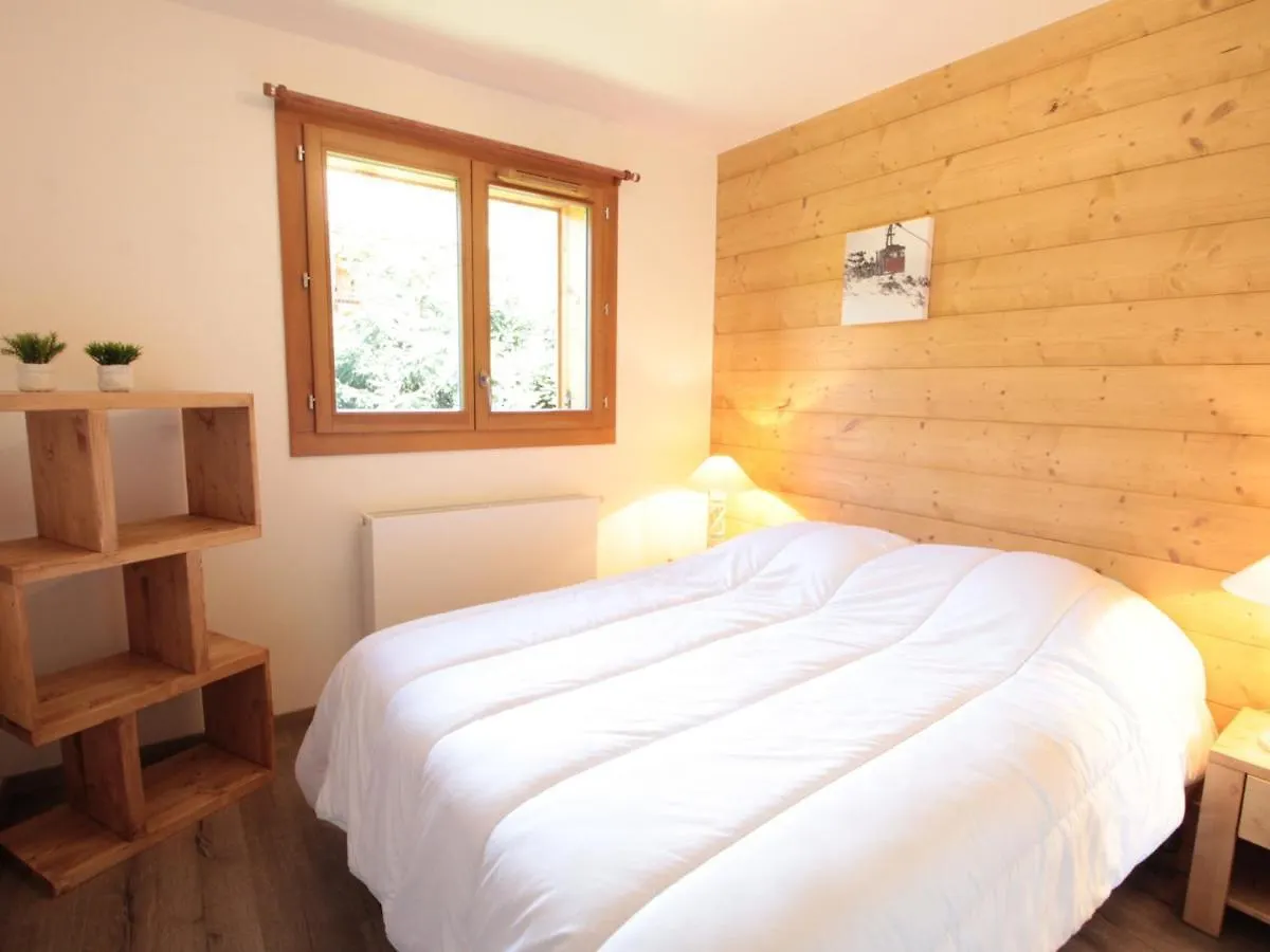Apartment Spacieux 4 Pieces, 6 Couchages, Terrasse, Pres Pistes Et Commerces, Parking Couvert, Casier A Skis - Fr-1-572-244 Les Carroz d'Araches