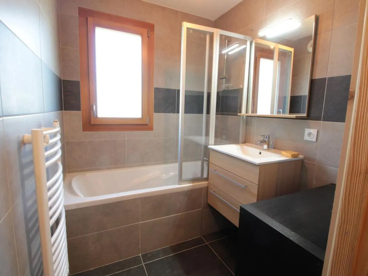 Spacieux 4 Pieces, 6 Couchages, Terrasse, Pres Pistes Et Commerces, Parking Couvert, Casier A Skis - Fr-1-572-244 Les Carroz d'Araches 0*,