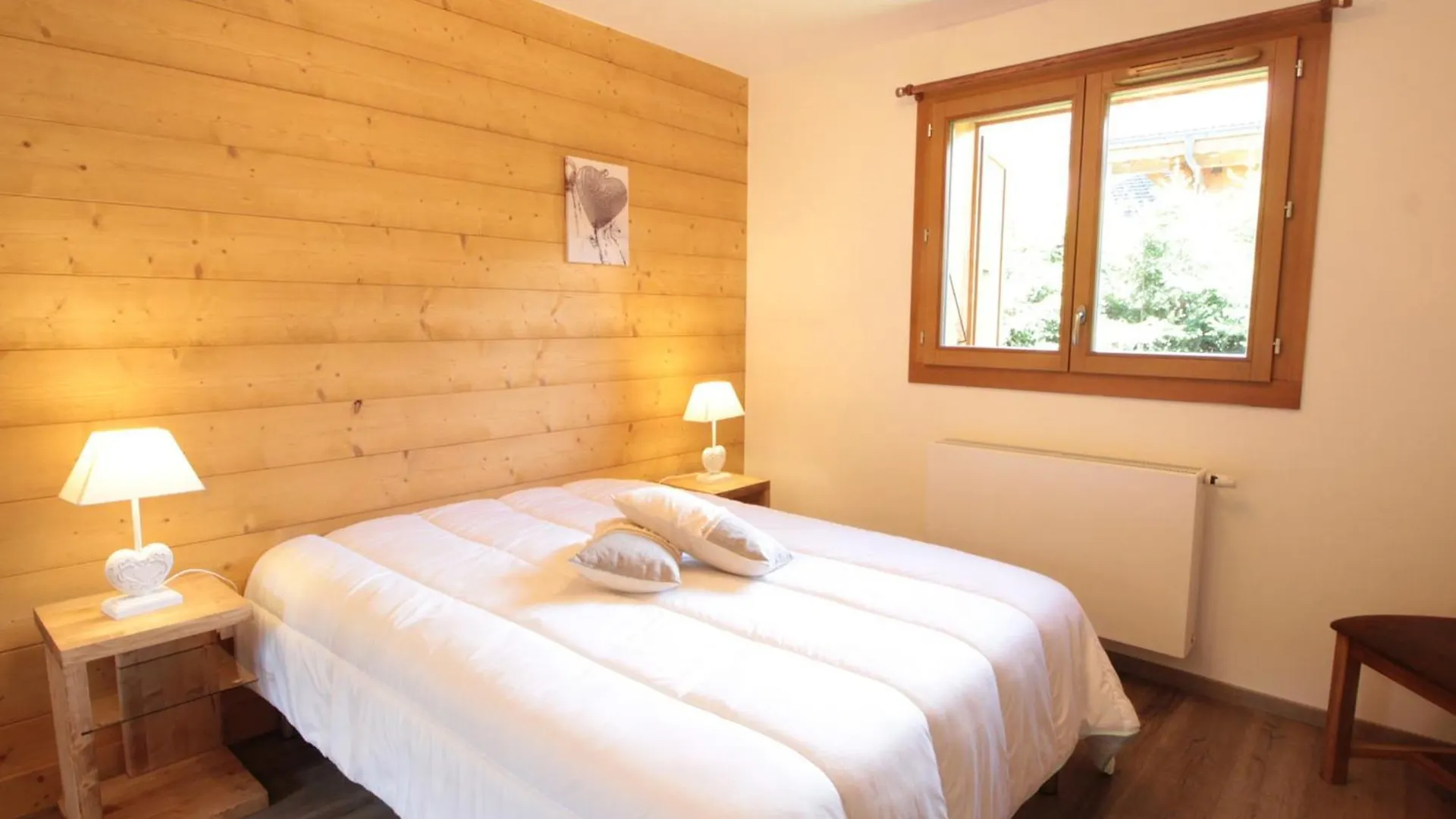 Spacieux 4 Pieces, 6 Couchages, Terrasse, Pres Pistes Et Commerces, Parking Couvert, Casier A Skis - Fr-1-572-244 Les Carroz d'Araches Lejlighed